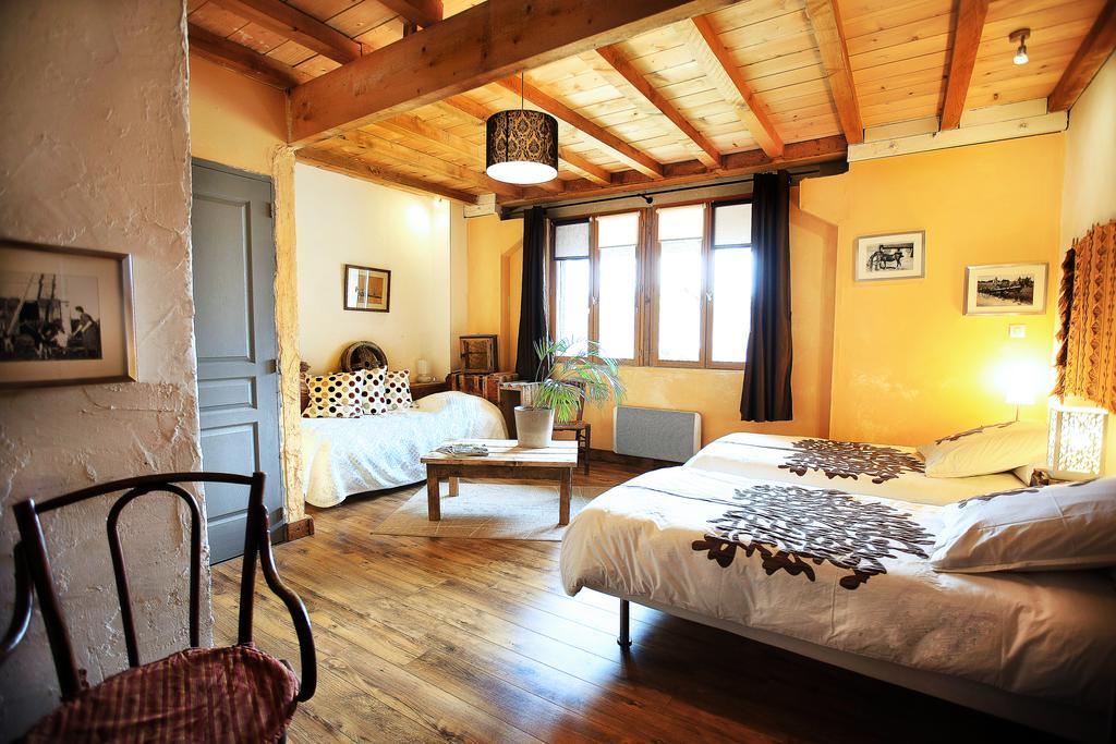 La Ferme Modele Châtillon-la-Palud Quarto foto