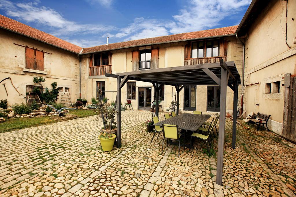 La Ferme Modele Châtillon-la-Palud Exterior foto